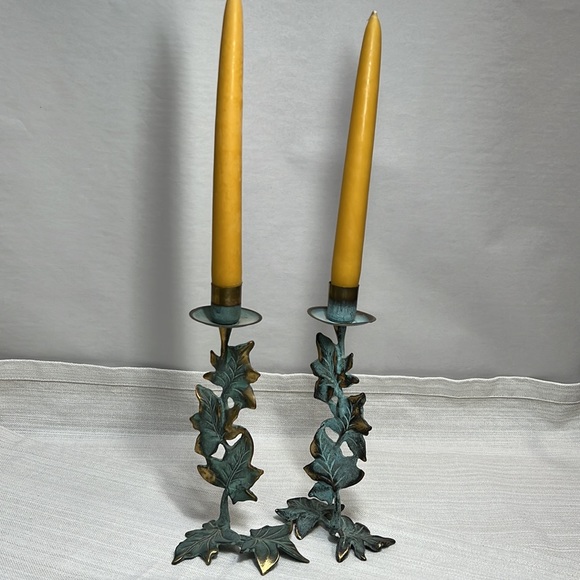PartyLite VINTAGE BRASS PATINA IVY CANDLESTICKS - Picture 3 of 11